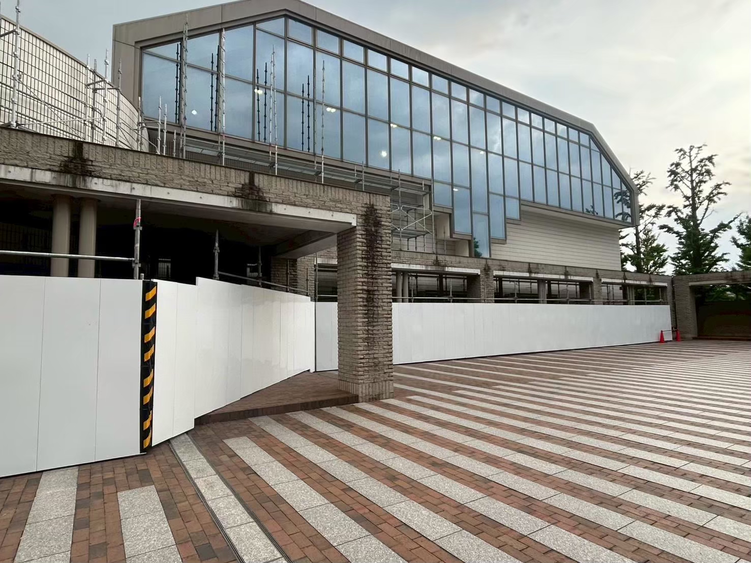 line_album_%e4%bb%ae%e5%9b%b2%e3%81%84300%ef%bd%8d%e3%80%80%e8%b6%85%e5%b7%a8%e5%a4%a7%e5%86%85%e9%83%a8%e3%80%80%e8%a4%87%e6%95%b0%e5%9b%9e_251221_23